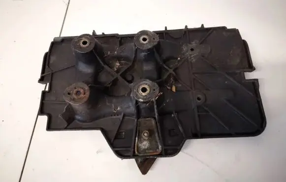 Volkswagen Golf IV Battery box tray 1j0915333