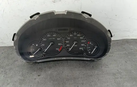Peugeot 206 Speedometer (instrument cluster) 9651740180