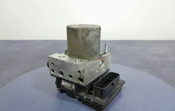 Peugeot 5008 ABS Pump 9674677580
