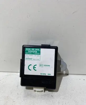 Toyota Corolla Verso E121 Door central lock control unit/module 8974113040 1513000140