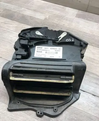 BMW 5 F10 F11 Interior heater climate box assembly 11611611 0034105 0L10770141050