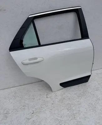 KIA Niro Rear door 