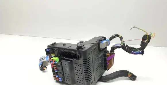 Volvo XC90 Fuse module 31314468 28241898