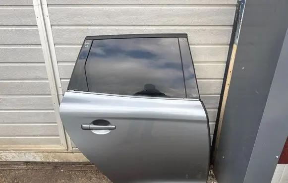 Volvo XC60 Front door