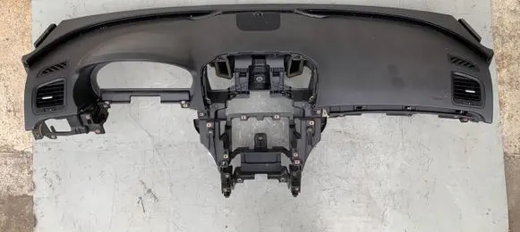 Opel Insignia A Dashboard 13275639