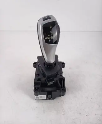 BMW 3 F30 F35 F31 Gear shifter/selector 9326582