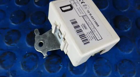 Toyota Yaris Door central lock control unit/module 897410D450 10R0311005 01914151