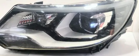 Volkswagen Tiguan Headlight/headlamp 1ZS01074811 5N1941751