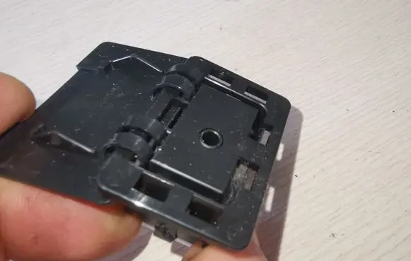Nissan Leaf I (ZE0) AUX in-socket connector GT25MJ4PAD