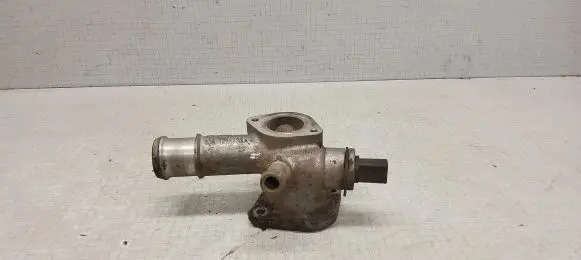 Audi A4 S4 B6 8E 8H Engine coolant pipe/hose 038121133A