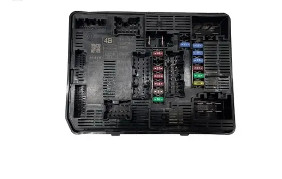 Renault Kangoo III Fuse box set 284B77366R 240605 T62600GW2A