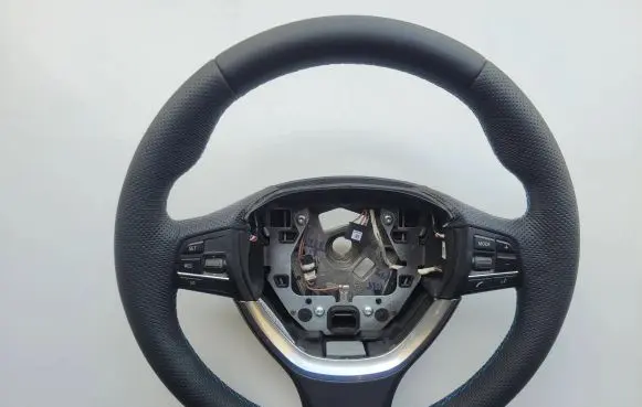 BMW X5 E70 Steering wheel SLC33137601X 28082581 09B189AA0222L