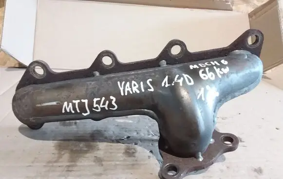 Toyota Yaris Exhaust manifold