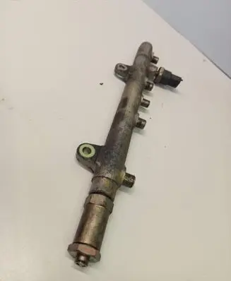 Renault Espace IV Fuel main line pipe 0445214024 7700114017