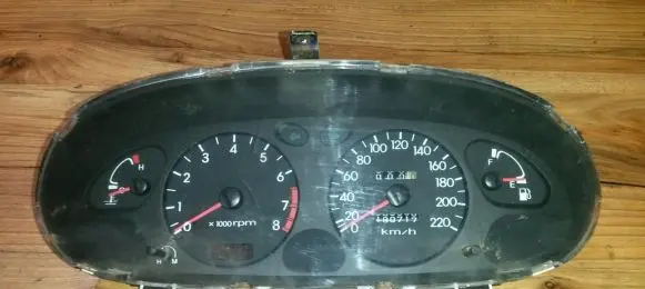 Hyundai Lantra II Speedometer (instrument cluster) 78804070 7111-1300