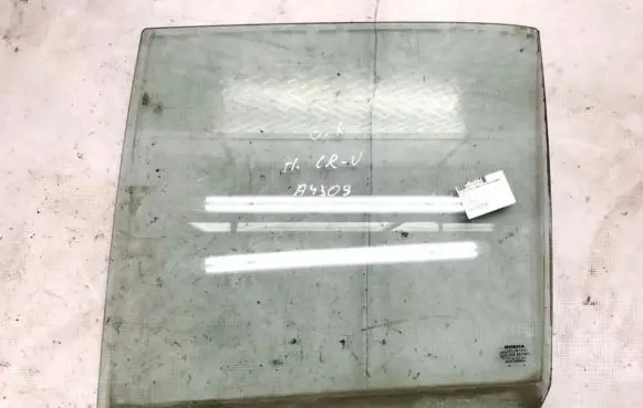Honda CR-V Rear door window glass