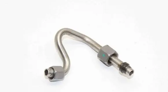 Volvo XC40 Fuel line pipe
