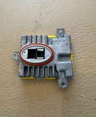 BMW 3 E90 E91 Headlight ballast module Xenon 7237647 W003T20071