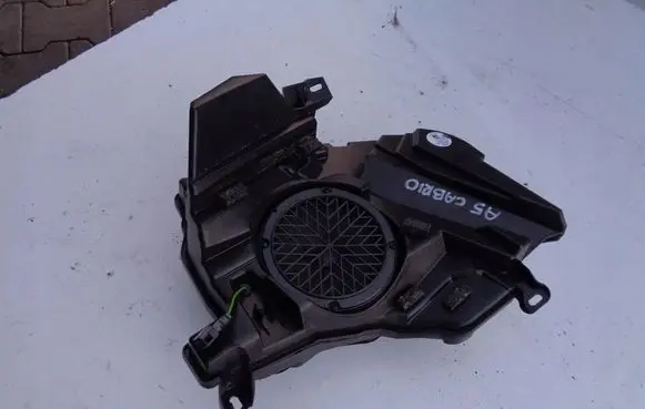 Audi A5 8T 8F Subwoofer speaker 8F0035382