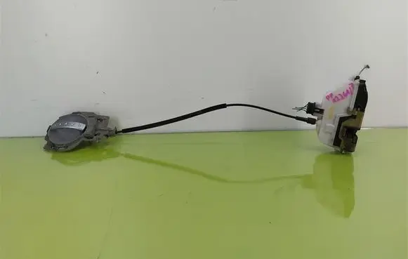 Citroen C3 Front door lock