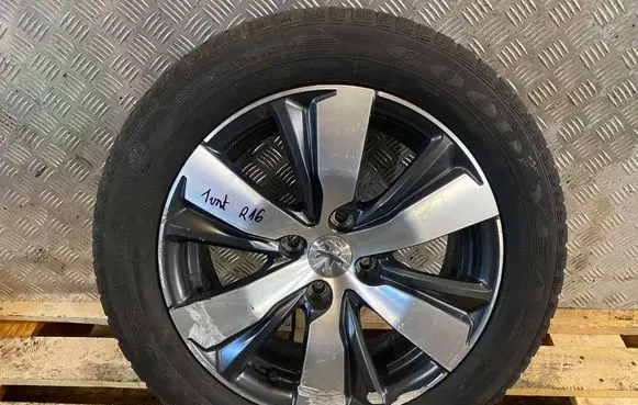 R16 alloy rim