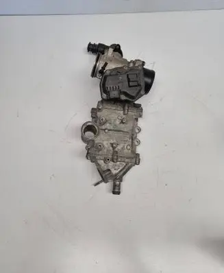Jaguar XE EGR valve cooler G4D39F464AC
