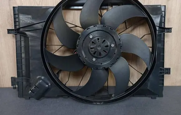 Mercedes-Benz CLK A209 C209 Electric radiator cooling fan A2035001593 A2035400688