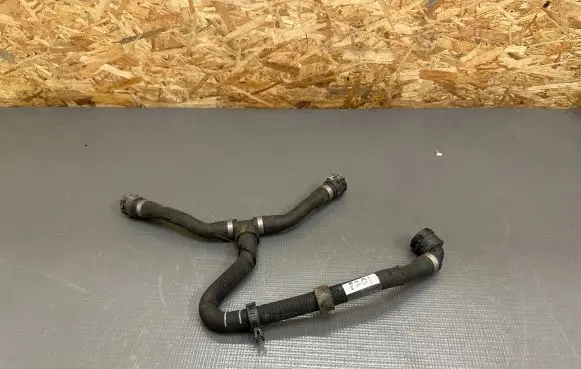 BMW M5 F90 Engine coolant pipe/hose 7856737