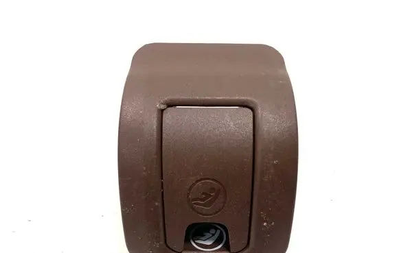 Audi Q3 8U ISOFIX cover 8U0887233B
