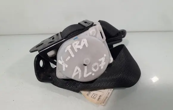 Nissan X-Trail T31 Rear seatbelt