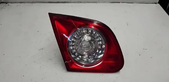 Volkswagen PASSAT B6 Tailgate rear/tail lights