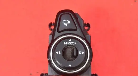 Hyundai i40 Mirror heating switch 39R480-1230