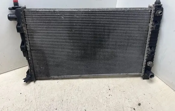 Mercedes-Benz A W168 Coolant radiator A1685001602