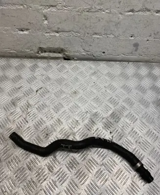 Coolant pipe/hose
