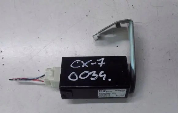 Mazda CX-7 Door central lock control unit/module EG52675DZ
