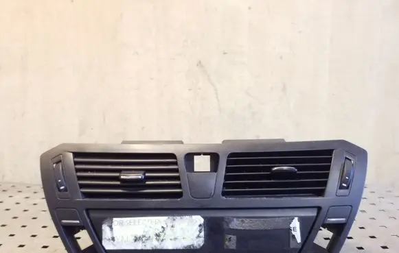 Citroen C4 I Picasso Dash center air vent grill