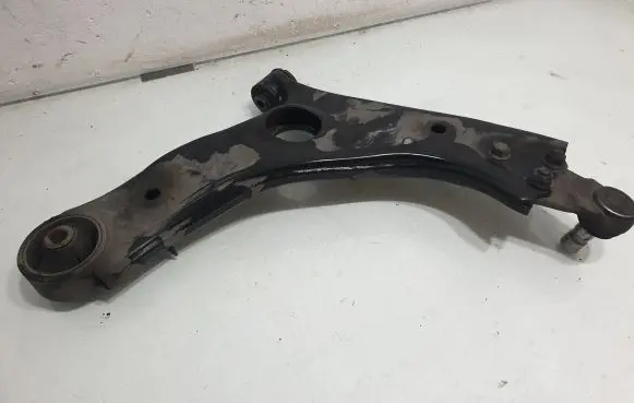 Hyundai Santa Fe Front lower control arm/wishbone 54500S1050