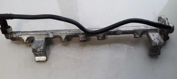 Ford Fusion Fuel main line pipe 9d2809h487 9d280-9h487