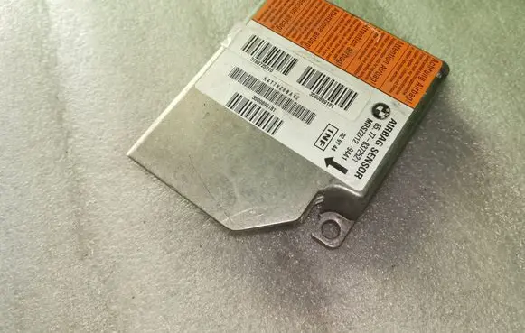 BMW 5 E39 Airbag control unit/module 65778372521 8372521
