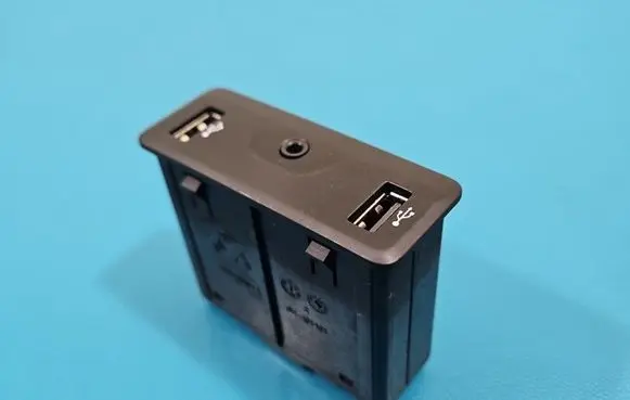 Renault Kadjar USB socket connector 280239665R IMPRK1526406