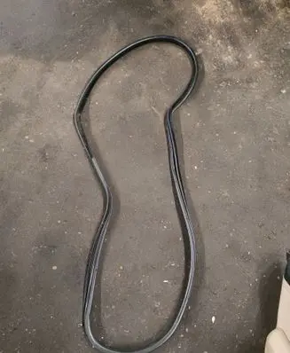 Front door rubber seal