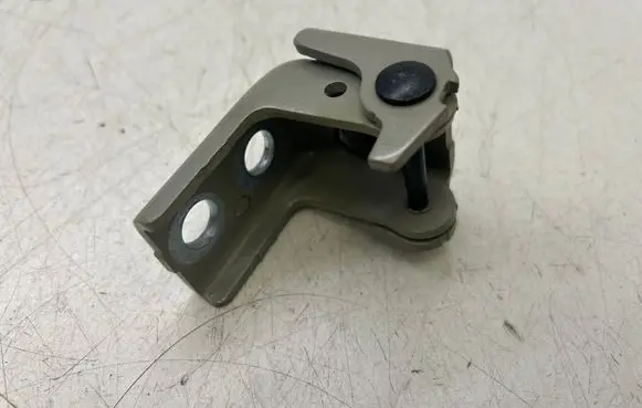 Citroen C3 Front door lower hinge 