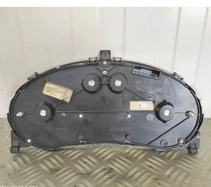 Peugeot Partner Speedometer (instrument cluster) 9801641480