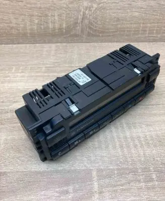 Volkswagen PASSAT B5.5 Climate control unit 3B1907044H WithPlug