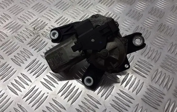 Opel Combo C Wiper motor 9225634