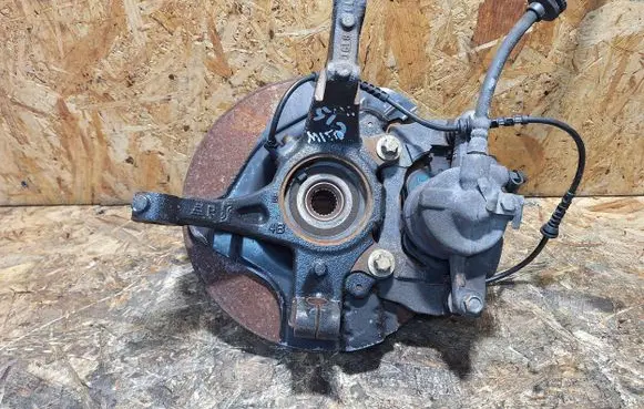 Alfa Romeo Mito Front wheel hub spindle knuckle