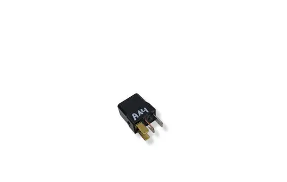 Nissan Micra Other relay 284B7CW28E 1522 01015F