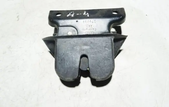 Audi A4 S4 B5 8D Tailgate/trunk/boot lock/catch/latch 8D9827505A
