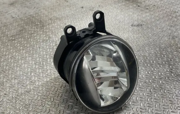Toyota C-HR I Front fog light E1313794L