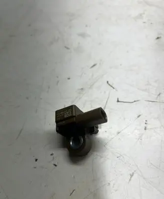 Hyundai Santa Fe Airbag deployment crash/impact sensor 95920S